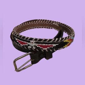 🍒 VINTAGE - Native American beaded leather belt